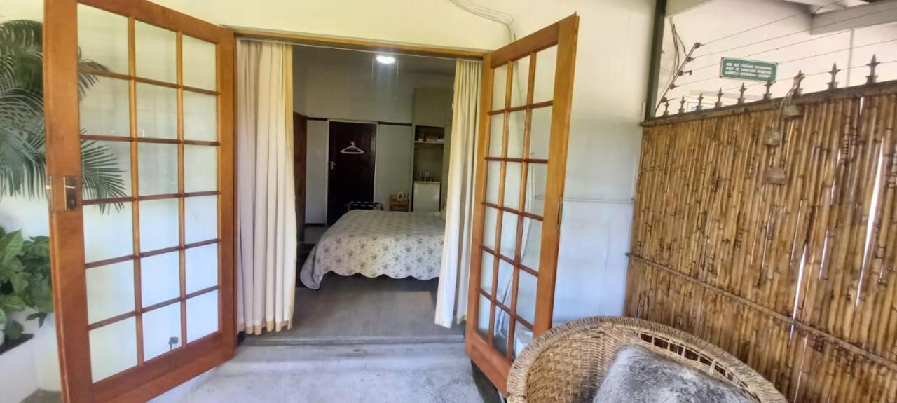 Beit Shalom Before Known As Best Little Guesthouse Oudtshoorn Exterior photo